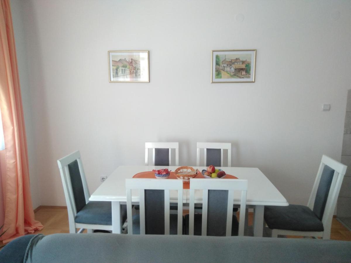 Apartman Maca Pirot Exterior photo